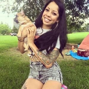 Meet your Posher, Angela